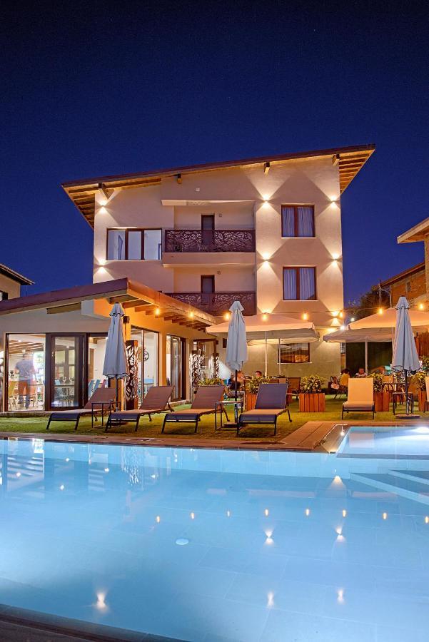 Guest House Wishmore Bania Exterior foto